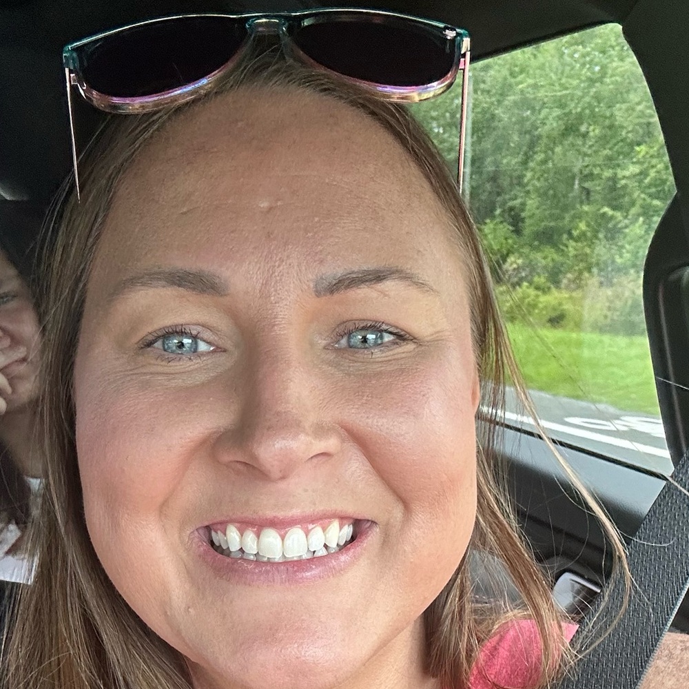 Meet your Posher, Ashley